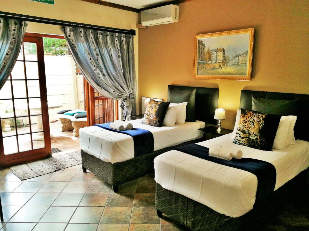 Safari Guesthouse Vryburg Exteriör bild