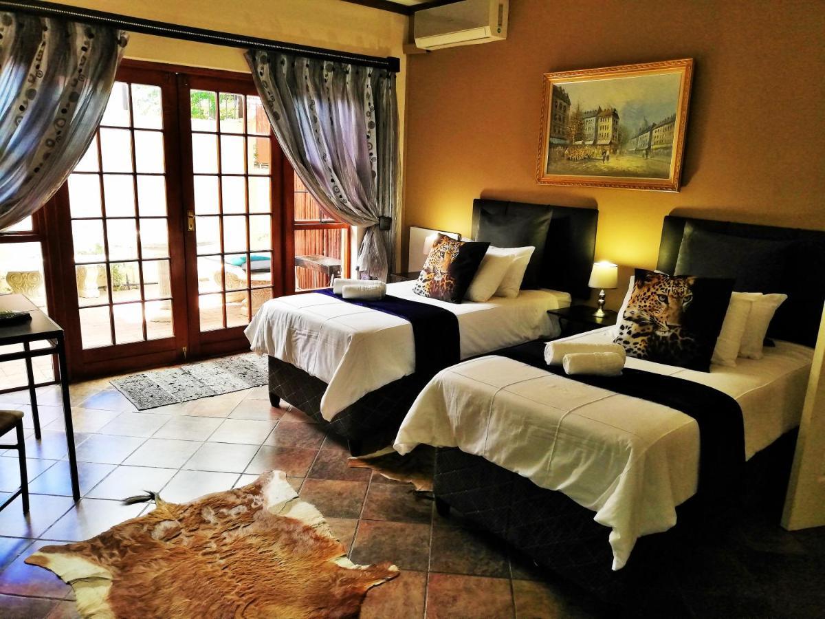 Safari Guesthouse Vryburg Exteriör bild