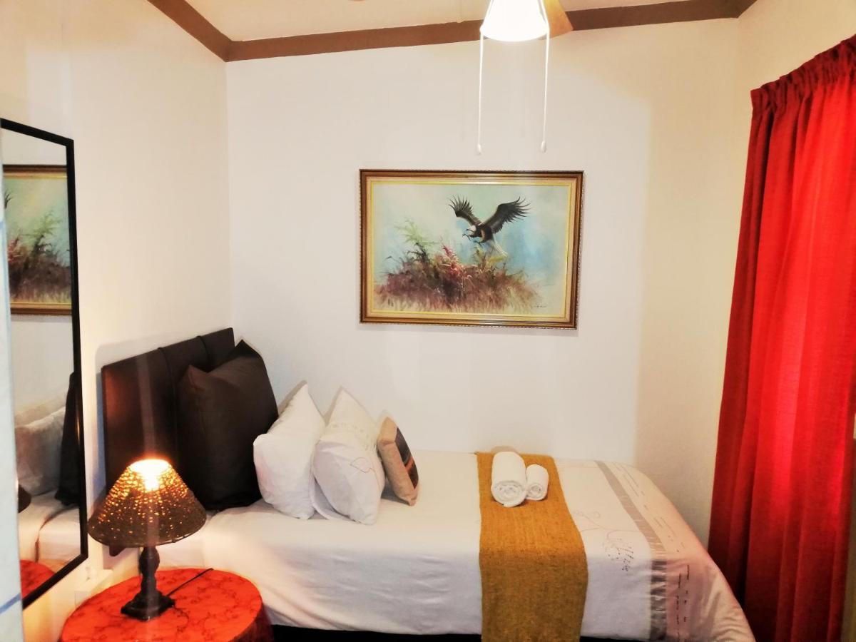 Safari Guesthouse Vryburg Exteriör bild